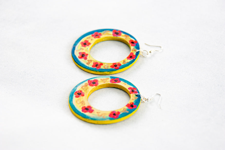 WOODEN HOOP EARRINGS